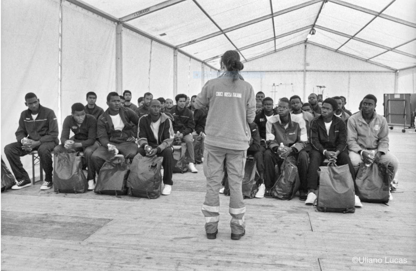 UNA STORIA DI ACCOGLIENZA - FOTOGRAFIE DI ULIANO LUCAS